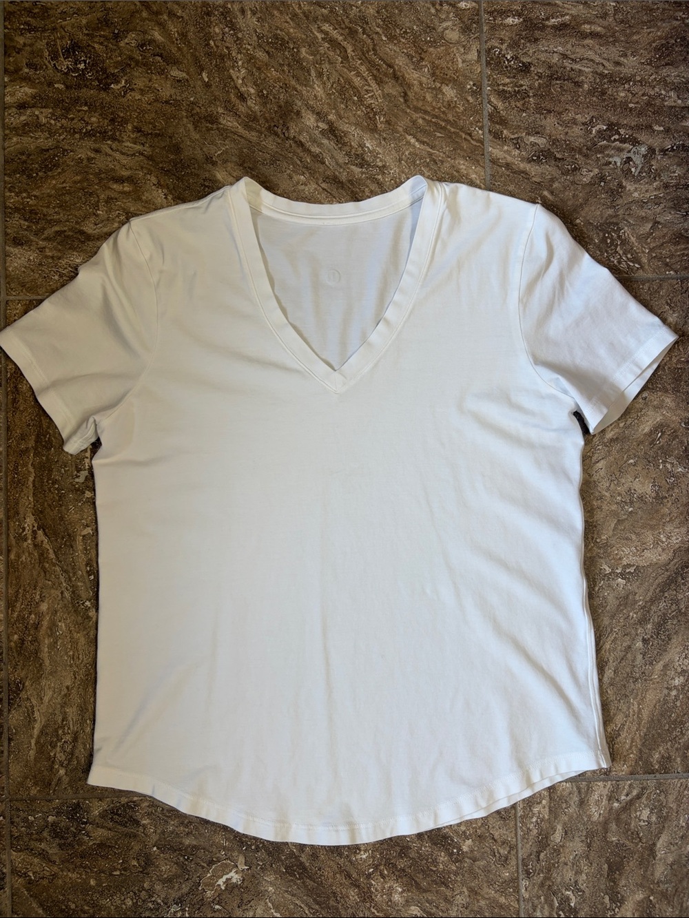 Lululemon Women's Classic V-Neck Tee - White